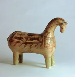 Malowany ryton koński, z Suzy, Iran (glina)